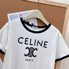 🆕Celine 经典凯旋门字母T恤🖤炸街款!采用手工印花工艺 黑白颜色百搭时髦 实用性非常强的一件!纯棉 🆕Celine 经典凯旋门字母T恤🖤炸街款!采用手工印花工艺 黑白颜色百搭时髦 实用性非常强的一件!纯棉