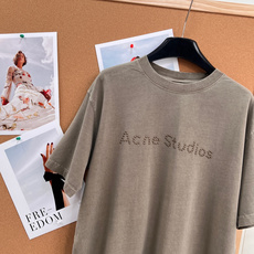 🆕Acne Studios新款废土风T恤!洗水铜片烫字,街头感拉满,废土风T恤,直接把高级感焊在身上✨做 🆕Acne Studios新款废土风T恤!洗水铜片烫字,街头感拉满,废土风T恤,直接把高级感焊在身上✨做