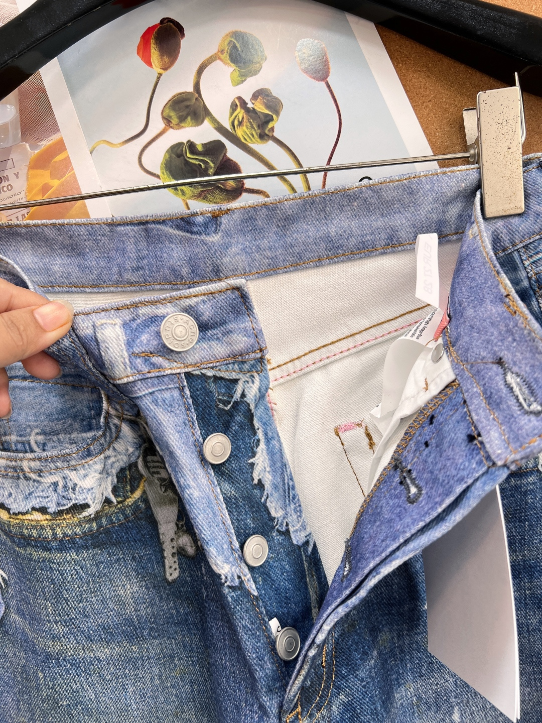 🆕Acne Studios 新款错视3D打印破烂直筒牛仔裤 潮人衣柜封神款！ 把街头艺术穿在身上，直接把