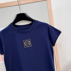 🆕LOEWE夏日限定刺绣logo短袖T恤,伊维萨岛的松弛感谁懂啊,Paula‘sIbiza限定系列直接把 🆕LOEWE夏日限定刺绣logo短袖T恤,伊维萨岛的松弛感谁懂啊,Paula‘sIbiza限定系列直接把