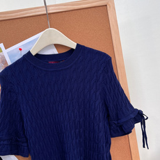 🆕Gucci 26春夏新款圆领针织短袖✨高品质,早春氛围感天花板针织上衣。经典圆领版型温柔包裹脖颈,不挑 🆕Gucci 26春夏新款圆领针织短袖✨高品质,早春氛围感天花板针织上衣。经典圆领版型温柔包裹脖颈,不挑