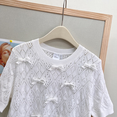 🆕Dior 26春夏新款圆领针织短袖🤍原版高定春夏轻奢少女感上衣,经典利落圆领版型,温柔贴合脖颈,不挑脸 🆕Dior 26春夏新款圆领针织短袖🤍原版高定春夏轻奢少女感上衣,经典利落圆领版型,温柔贴合脖颈,不挑脸