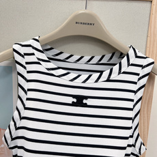 🆕Celine 26春夏新款经典条纹无袖背心🤍永不过时的法式海军风王牌内搭单品经典黑白横条纹配色,复古耐 🆕Celine 26春夏新款经典条纹无袖背心🤍永不过时的法式海军风王牌内搭单品经典黑白横条纹配色,复古耐