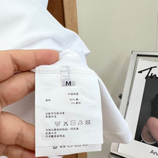 🆕ALEXANDERWANG 大王字母烫钻修身短袖T恤胸前四排字母烫钻,blingbling自带星光滤镜 🆕ALEXANDERWANG 大王字母烫钻修身短袖T恤胸前四排字母烫钻,blingbling自带星光滤镜