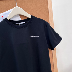 🆕alexander wang26春夏大王超多明星同款字母刺绣正肩短袖T恤▪️小版型长度和宽度都刚刚好, 🆕alexander wang26春夏大王超多明星同款字母刺绣正肩短袖T恤▪️小版型长度和宽度都刚刚好,