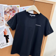 🆕alexander wang26春夏大王超多明星同款字母刺绣正肩短袖T恤▪️小版型长度和宽度都刚刚好, 🆕alexander wang26春夏大王超多明星同款字母刺绣正肩短袖T恤▪️小版型长度和宽度都刚刚好,