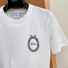 🆕Dior 2026春夏蝴蝶结椭圆徽标刺绣T恤|极简轻奢氛围感, 高级感基础款天花板✨Dior新款简约白 🆕Dior 2026春夏蝴蝶结椭圆徽标刺绣T恤|极简轻奢氛围感, 高级感基础款天花板✨Dior新款简约白