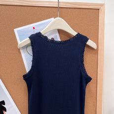 🆕MiuMiu 26春夏新款咖啡色蕾丝花边针织背心🤎美拉德氛围感封神单品,温柔又显贵气精选高弹竖坑条针织 🆕MiuMiu 26春夏新款咖啡色蕾丝花边针织背心🤎美拉德氛围感封神单品,温柔又显贵气精选高弹竖坑条针织