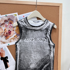 🆕Acne Studios 新款做旧印花无袖背心。高街氛围感单品🔥自带高街艺术感的爆款背心来袭,男女同款 🆕Acne Studios 新款做旧印花无袖背心。高街氛围感单品🔥自带高街艺术感的爆款背心来袭,男女同款