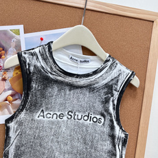 🆕Acne Studios 新款做旧印花无袖背心。高街氛围感单品🔥自带高街艺术感的爆款背心来袭,男女同款 🆕Acne Studios 新款做旧印花无袖背心。高街氛围感单品🔥自带高街艺术感的爆款背心来袭,男女同款
