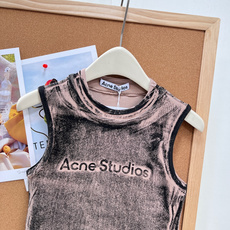 🆕Acne Studios 新款做旧印花无袖背心。高街氛围感单品🔥自带高街艺术感的爆款背心来袭,男女同款 🆕Acne Studios 新款做旧印花无袖背心。高街氛围感单品🔥自带高街艺术感的爆款背心来袭,男女同款