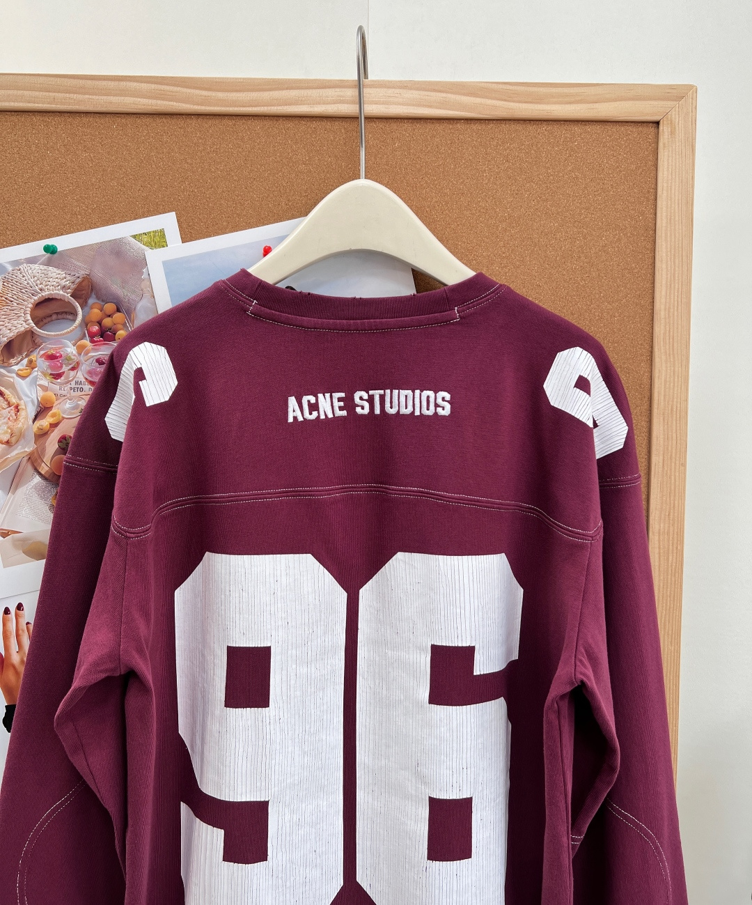 🆕Acne Studios 96系列美式复古球衣长袖T恤✨自带复古滤镜的氛围感神款，轻松解锁随性松弛的美