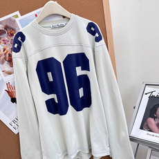 🆕Acne Studios 96系列美式复古球衣长袖T恤✨自带复古滤镜的氛围感神款,轻松解锁随性松弛的美 🆕Acne Studios 96系列美式复古球衣长袖T恤✨自带复古滤镜的氛围感神款,轻松解锁随性松弛的美