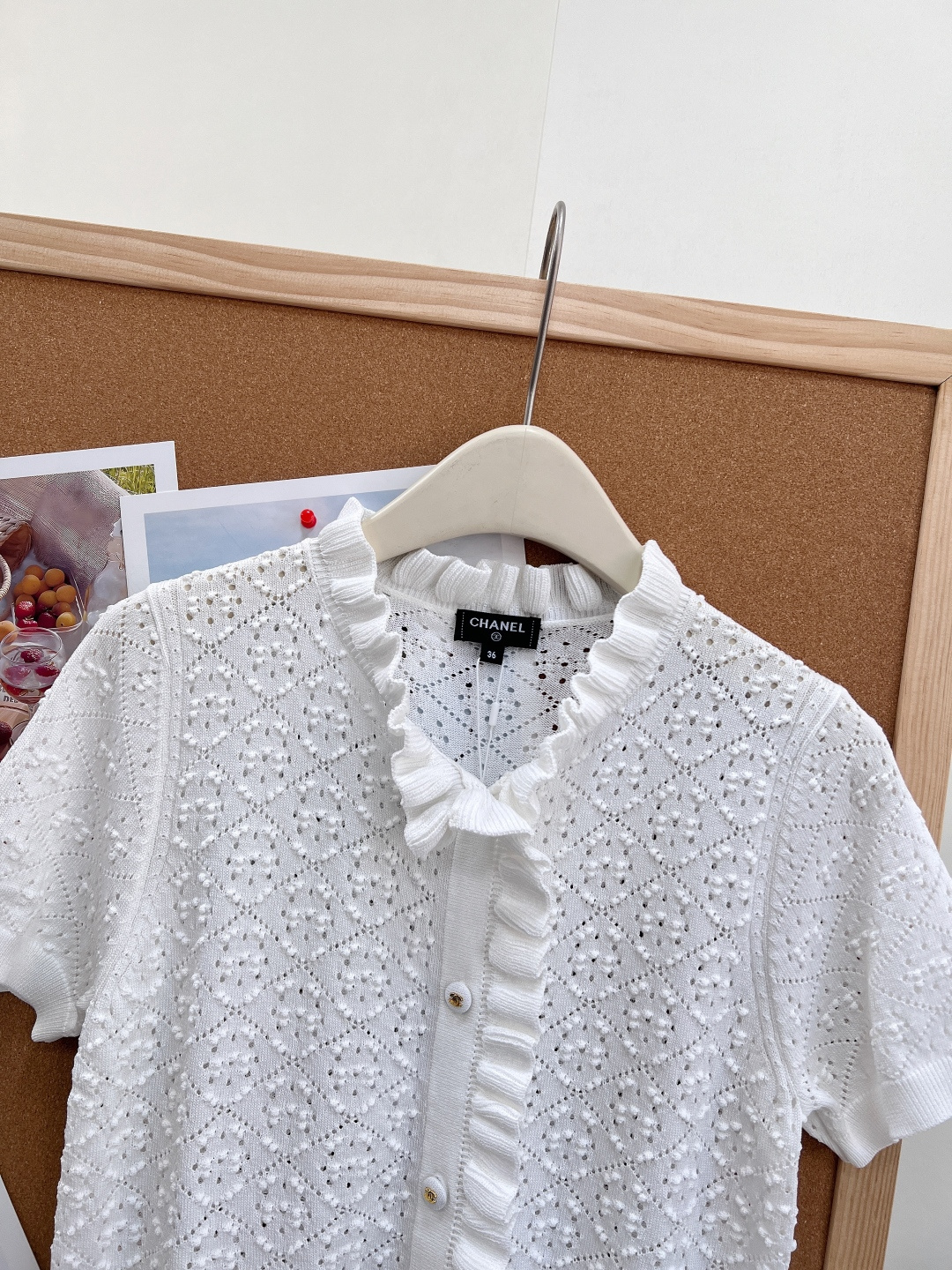 🆕CHANEL26SS木耳边立体钩织短袖针织开衫，专柜同步26春夏限定镂空针织系列，整件采用立体菱形钩织