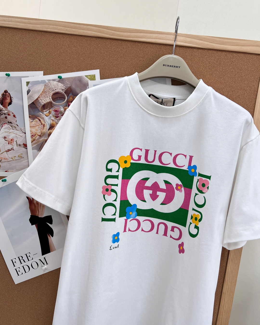 🆕 GUCCI 方块互扣双G短袖T恤，饰印花针织棉以现代视角焕新诠释品牌经典设计元素和精致图案G*cci