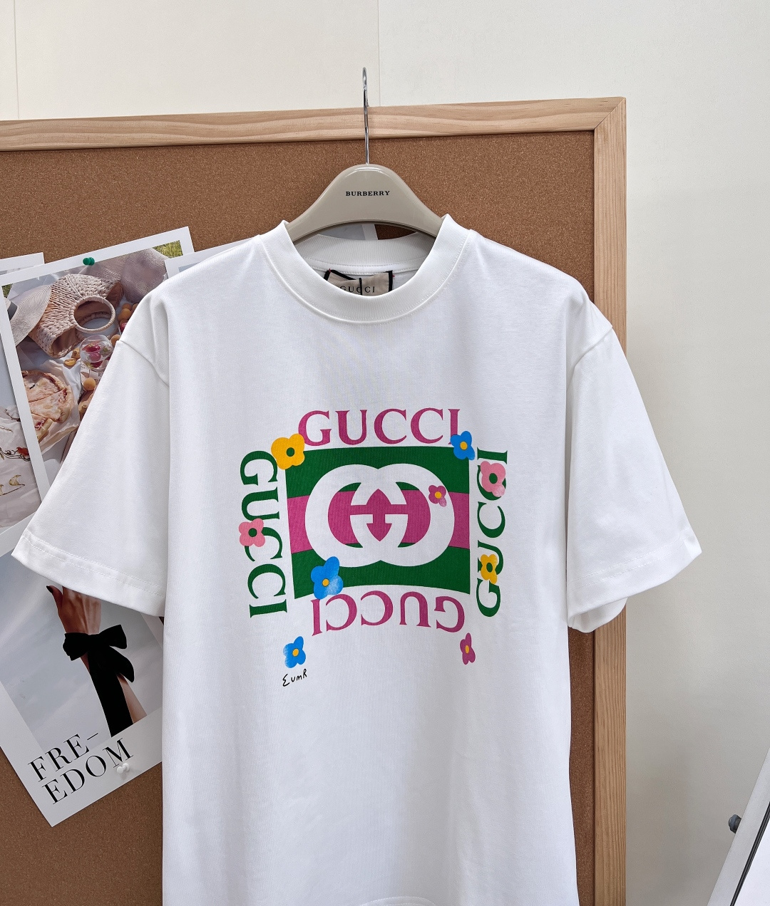 🆕 GUCCI 方块互扣双G短袖T恤，饰印花针织棉以现代视角焕新诠释品牌经典设计元素和精致图案G*cci