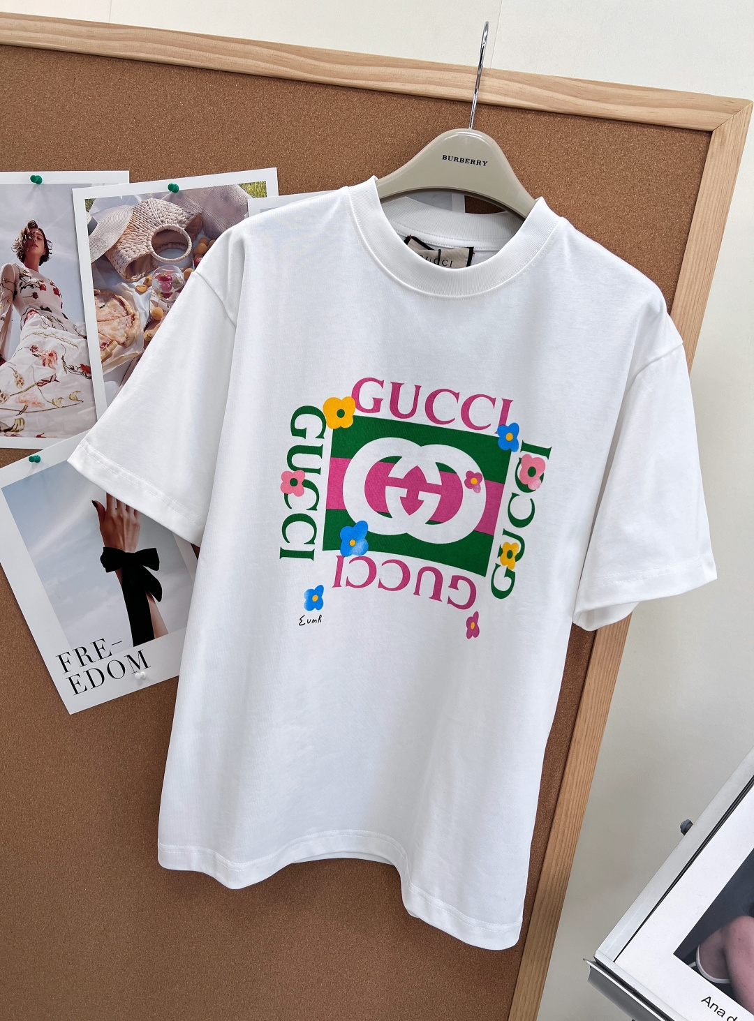🆕 GUCCI 方块互扣双G短袖T恤，饰印花针织棉以现代视角焕新诠释品牌经典设计元素和精致图案G*cci