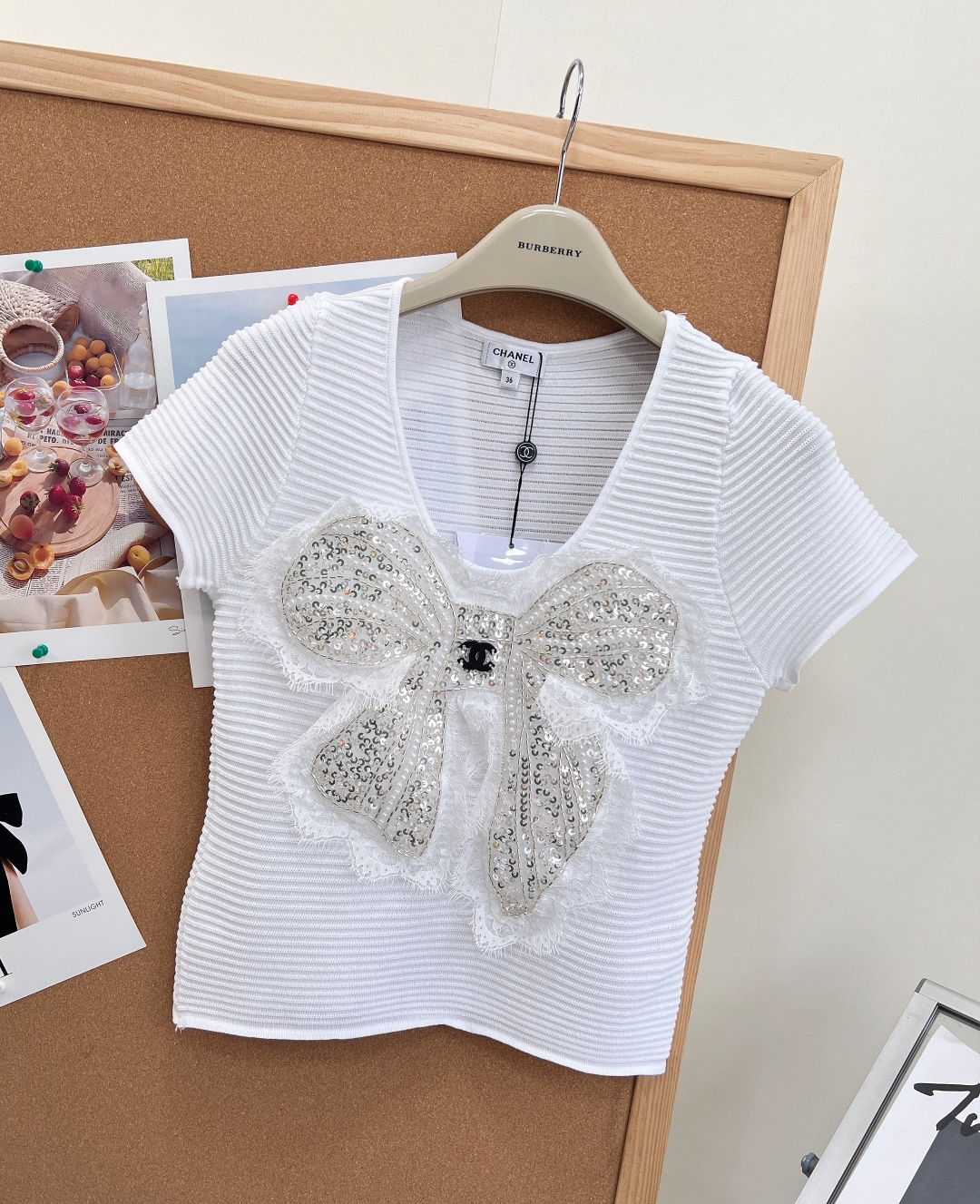 🆕CHANEL小香26春夏新品亮片蝴蝶结U领针织短上衣✨经典小香风拿捏温柔氛围感▫️U型领剪裁：雅致大U