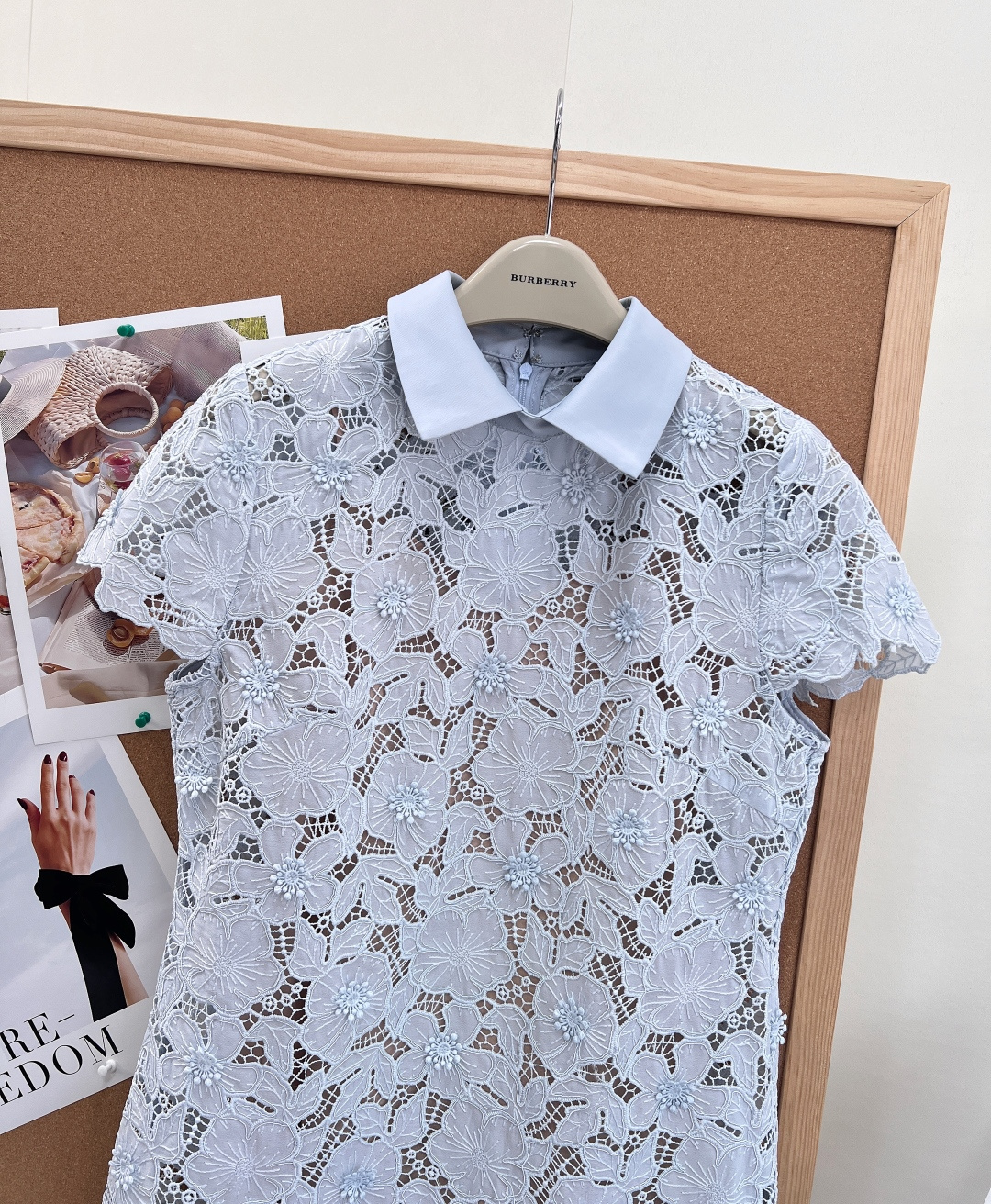 🆕Self-Portrait新款冰河蓝立体剪花蕾丝短款连衣裙✨限定冰河蓝，春夏专属冰川雾蓝色调，清冷通透