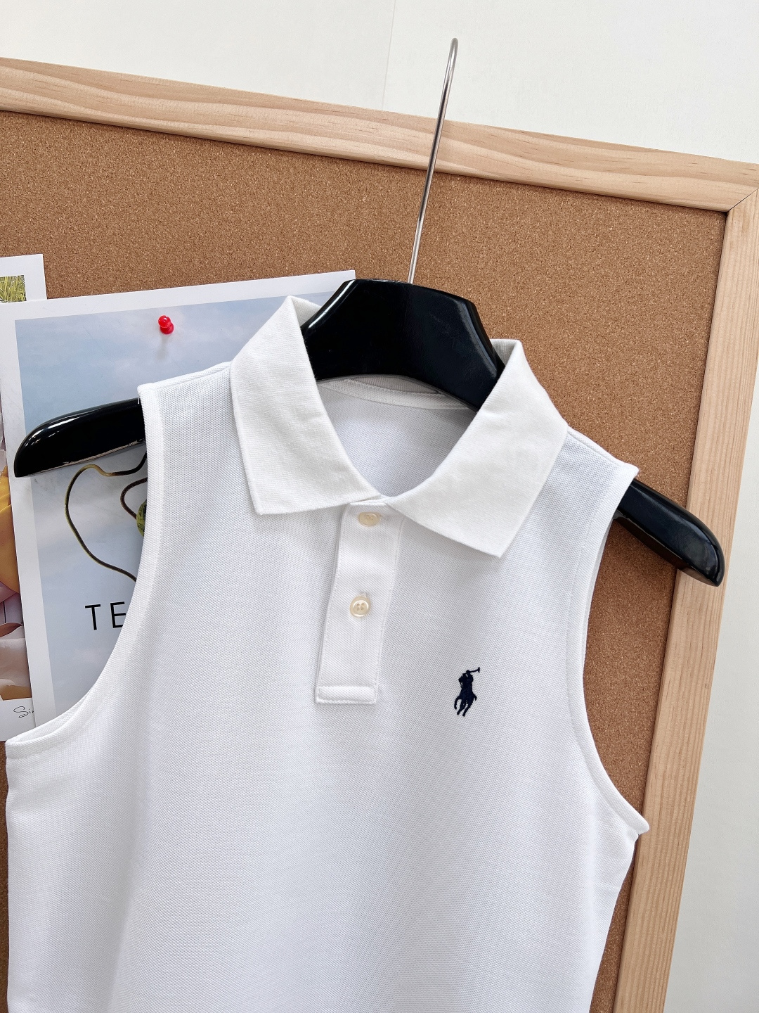 🆕 Ralph Lauren 拉夫劳伦26早春新款翻领战马背心，将经典学院风与松弛感完美融合，解锁美式复