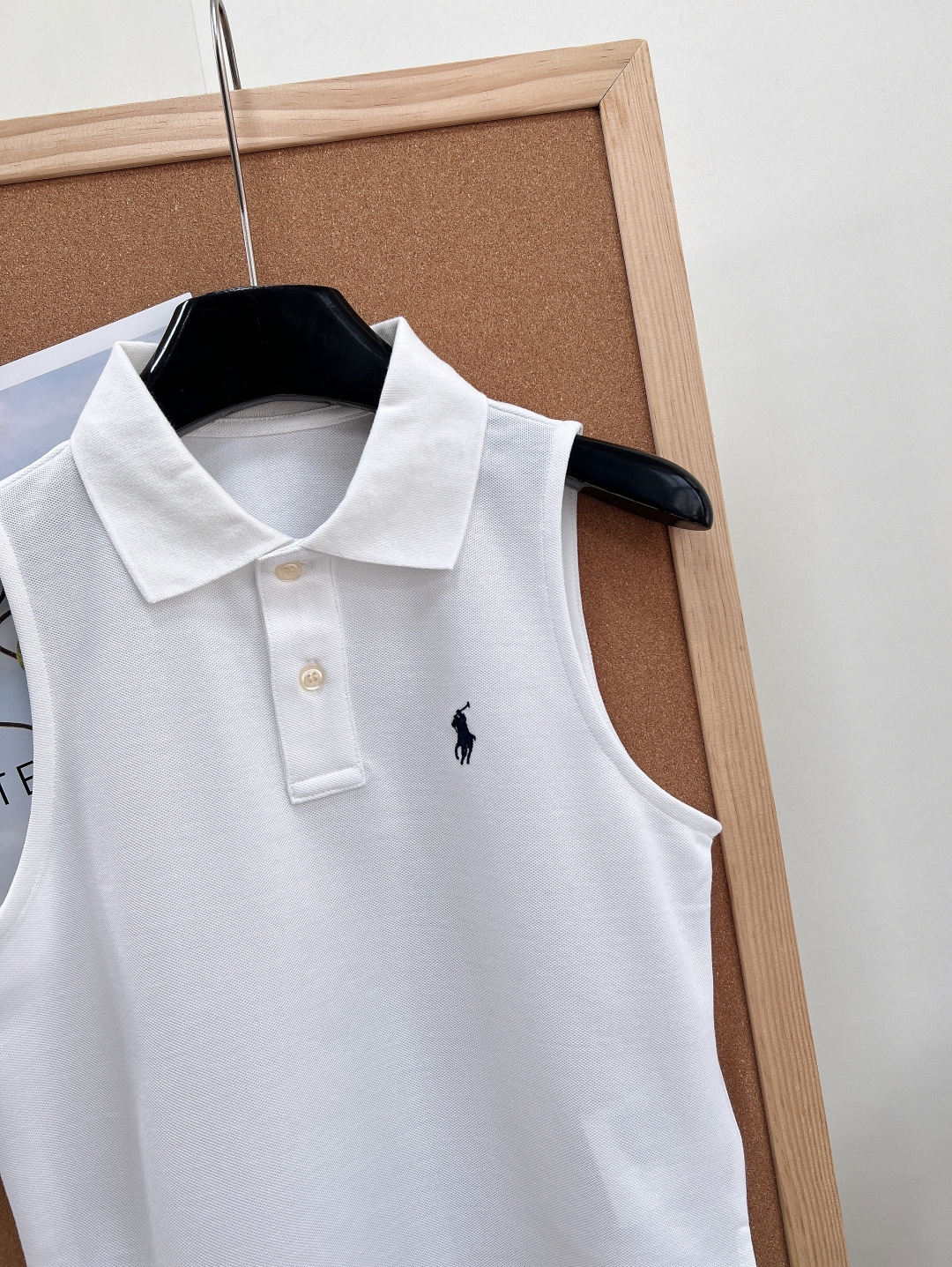 🆕 Ralph Lauren 拉夫劳伦26早春新款翻领战马背心，将经典学院风与松弛感完美融合，解锁美式复