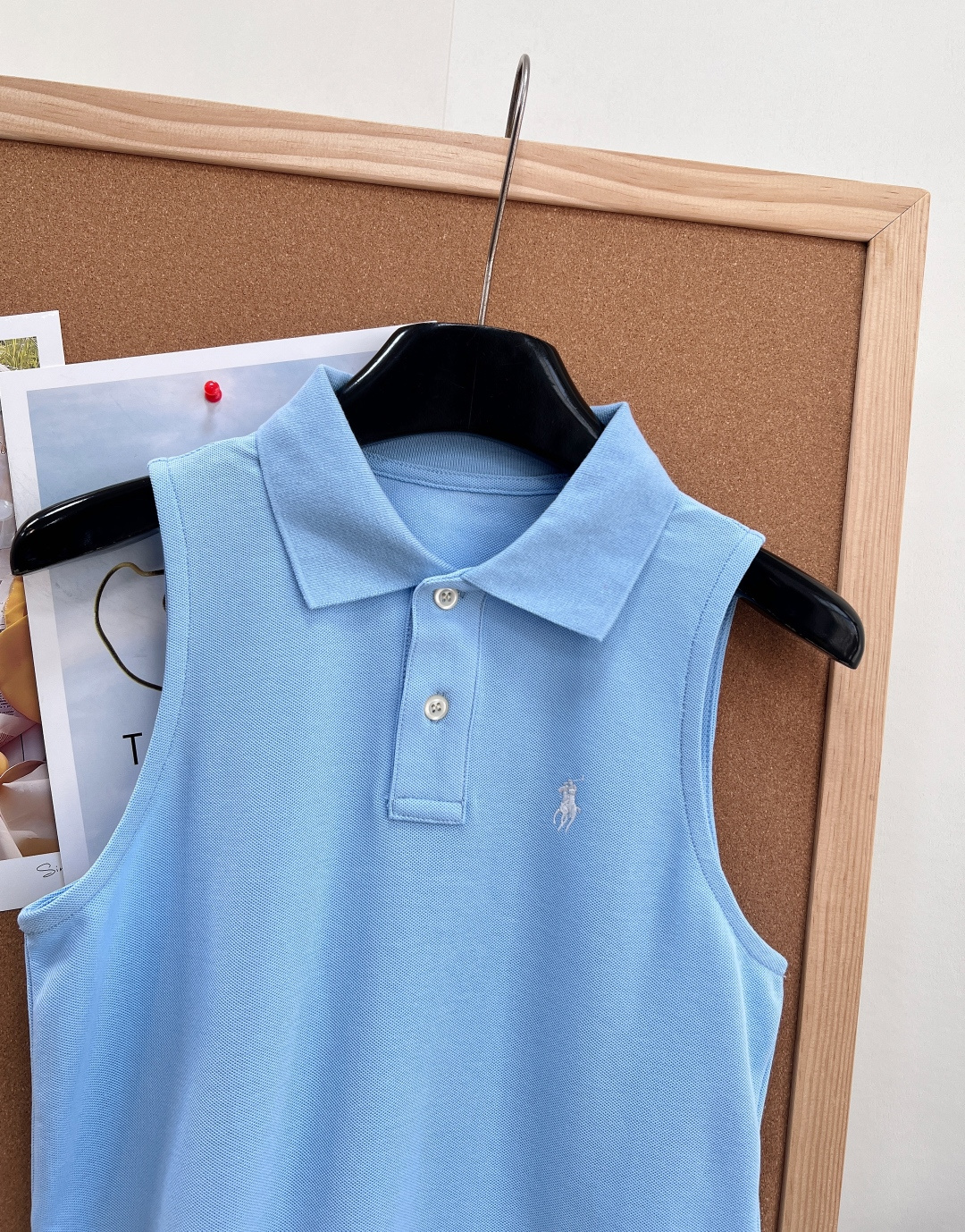 🆕 Ralph Lauren 拉夫劳伦26早春新款翻领战马背心，将经典学院风与松弛感完美融合，解锁美式复