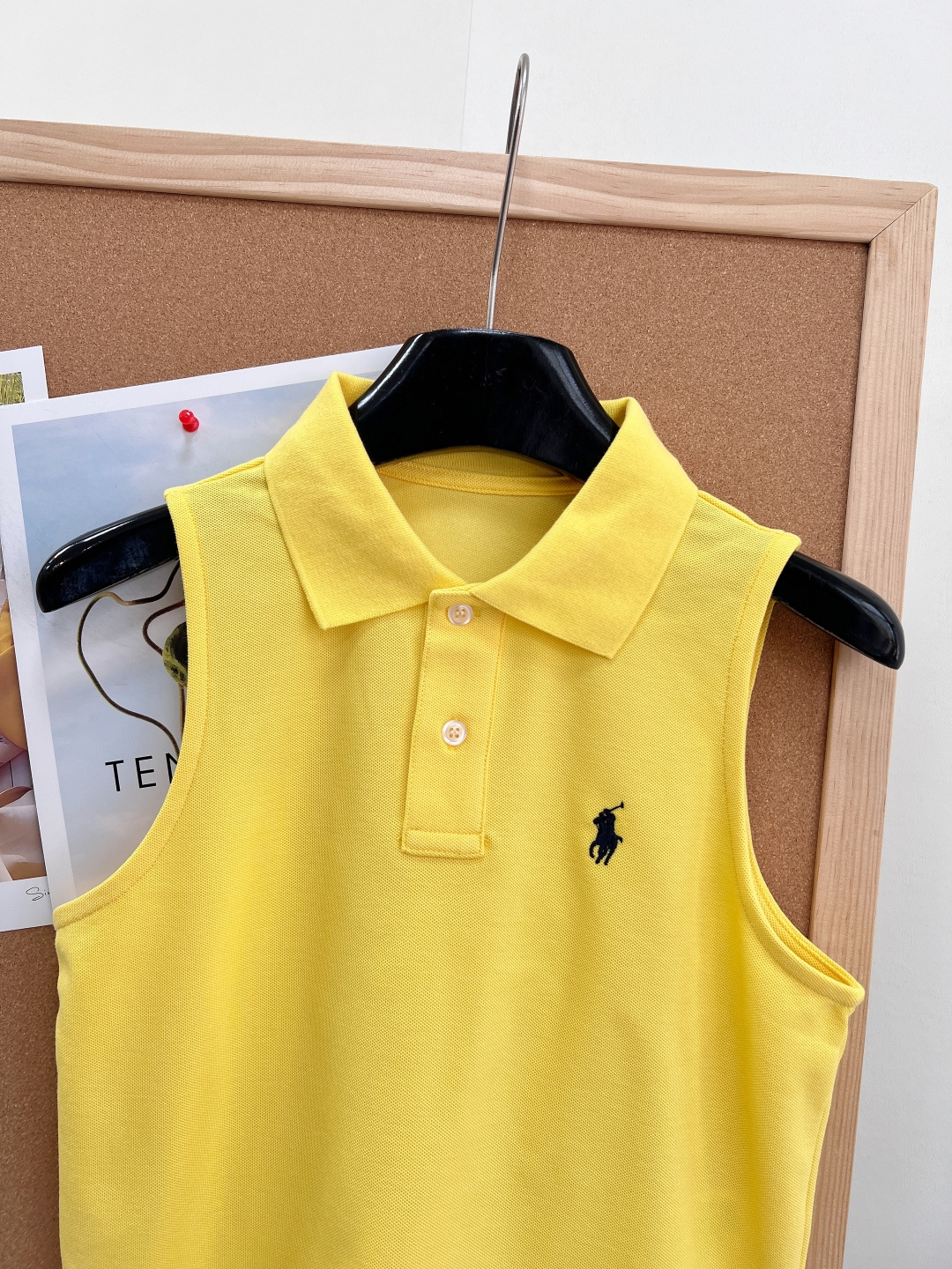 🆕 Ralph Lauren 拉夫劳伦26早春新款翻领战马背心，将经典学院风与松弛感完美融合，解锁美式复