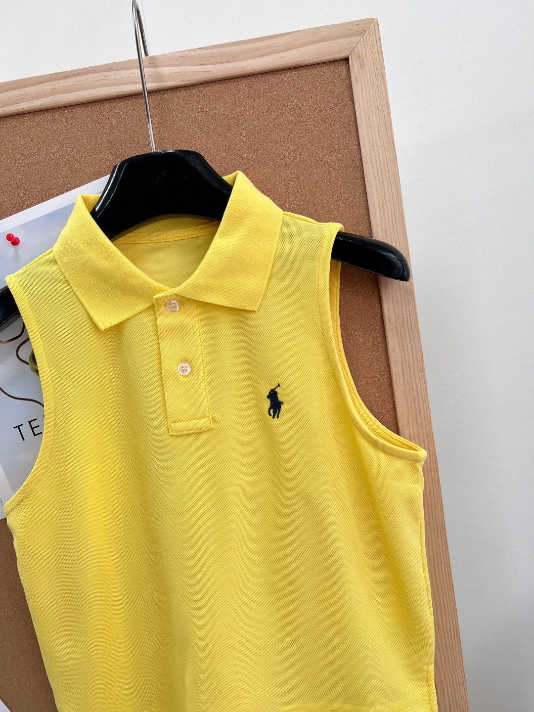 🆕 Ralph Lauren 拉夫劳伦26早春新款翻领战马背心，将经典学院风与松弛感完美融合，解锁美式复