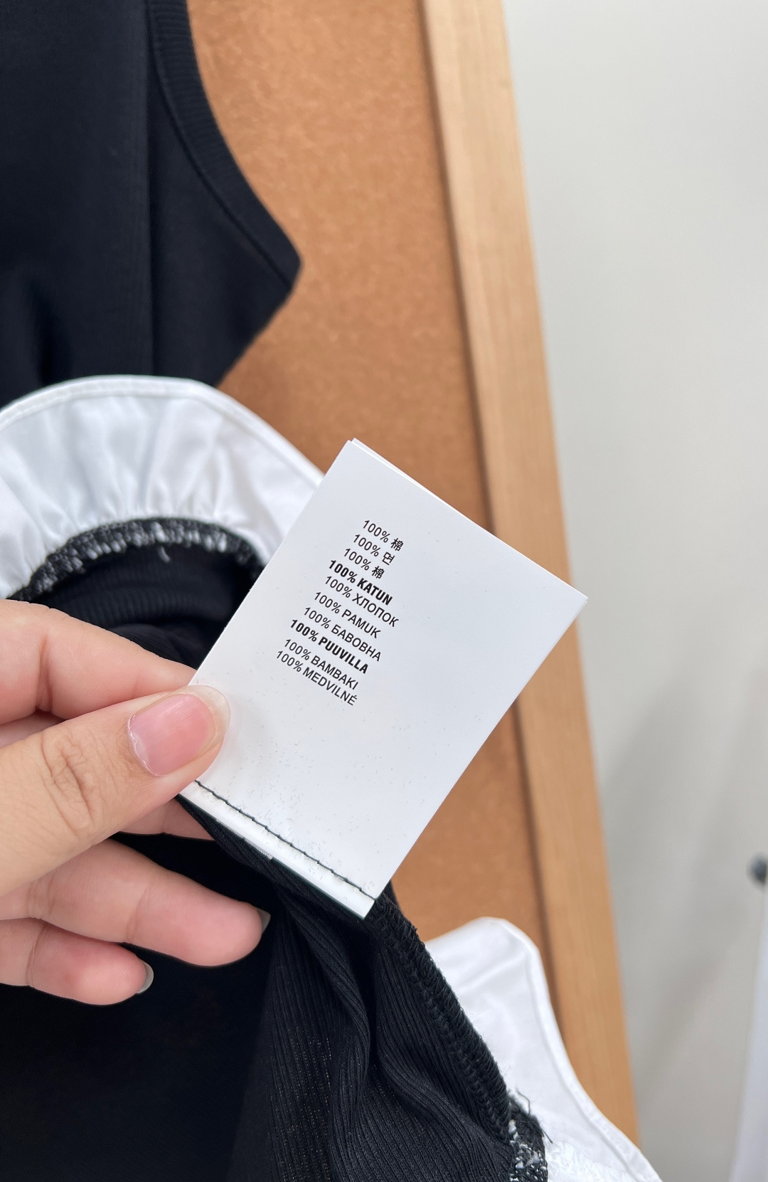 🆕LOUIS VUITTON26春夏新款荷叶边背心，柔软针织面料，穿着超舒适！下摆荷叶边设计，少女感满满