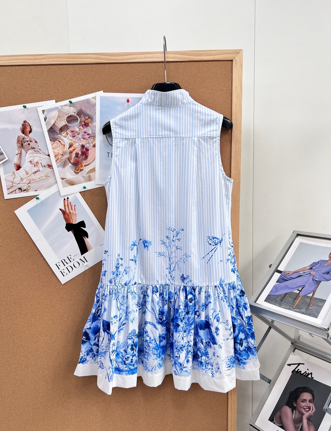 🆕💙Dior 26春夏水墨印花无袖连衣裙，把法式花园穿在身上，清冷松弛感直接拉满立领无袖衬衫版型，清爽利