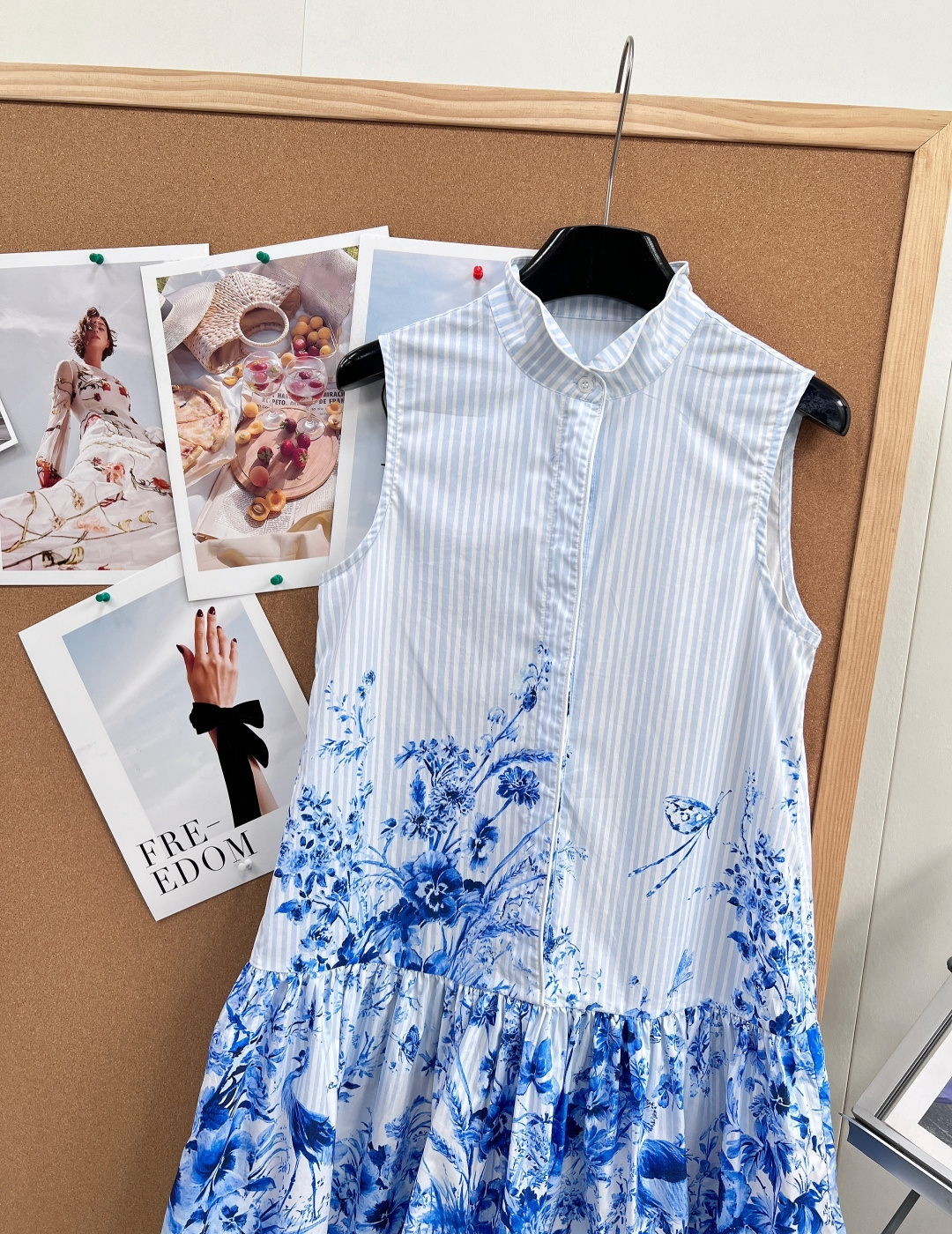 🆕💙Dior 26春夏水墨印花无袖连衣裙，把法式花园穿在身上，清冷松弛感直接拉满立领无袖衬衫版型，清爽利
