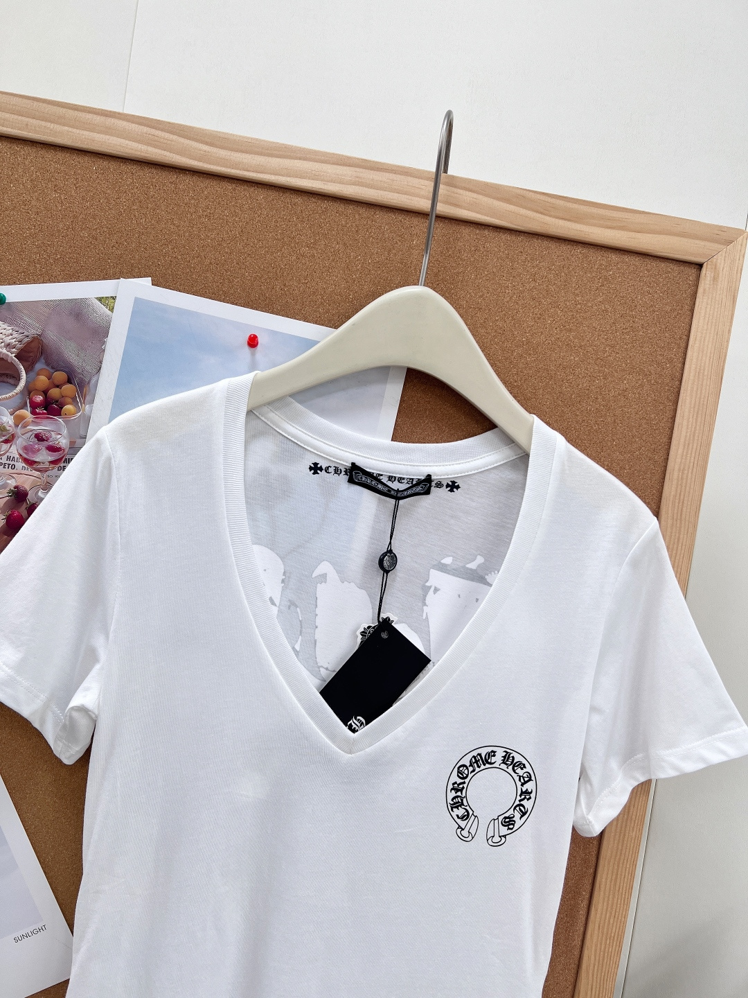 🆕 Chrome Hearts 克罗心梵文卡通印花V领印花短袖T恤日本进口印花原浆，印花超有质感，上身高