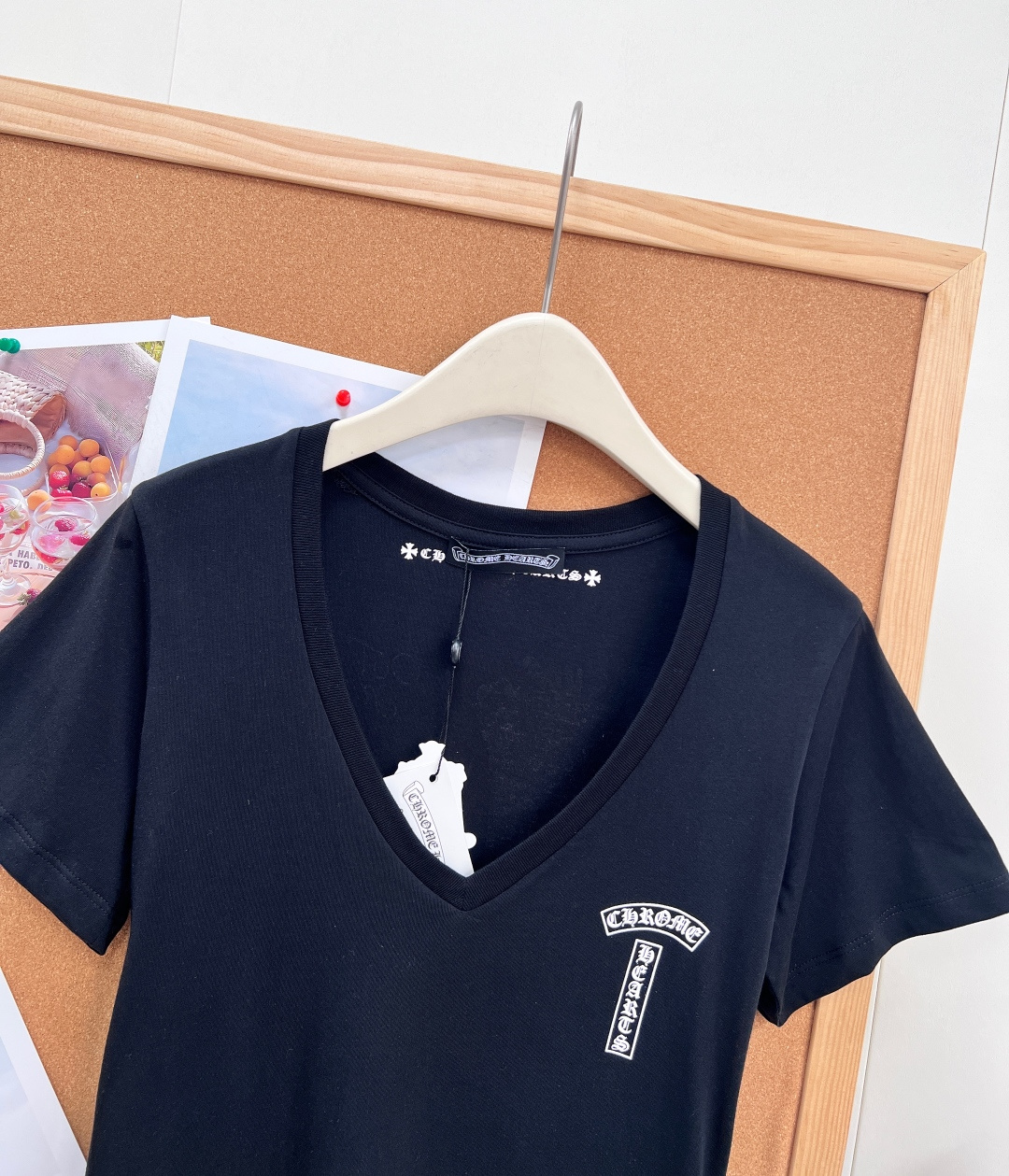 🆕 Chrome Hearts 克罗心梵文卡通印花V领印花短袖T恤日本进口印花原浆，印花超有质感，上身高
