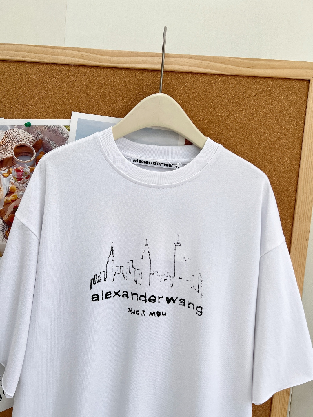 🆕Alexander Wang 2026新款城市天际线短袖，极简黑白高级调性，中性无性别剪裁，男生女生上
