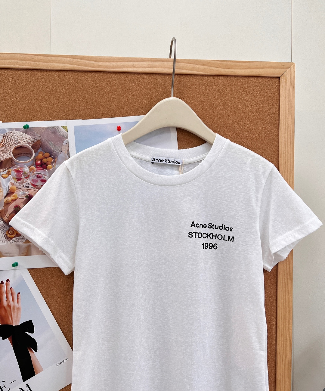 🆕Acne Studios 新款1996复古磨边修身短T，黑白经典双色，北欧极简风天花板基础短袖，细节直