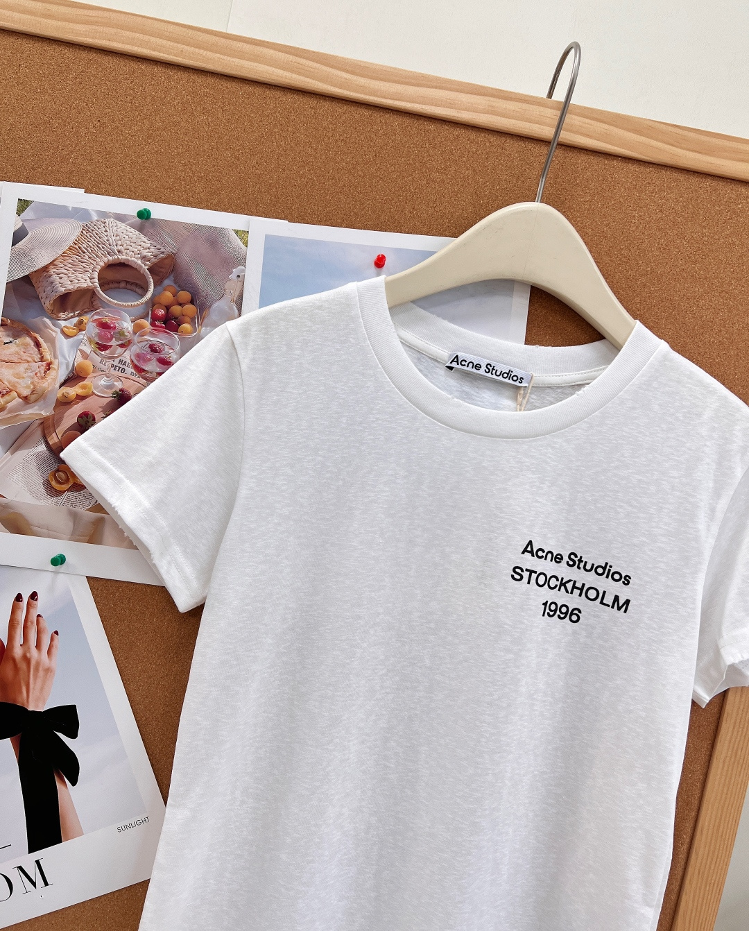 🆕Acne Studios 新款1996复古磨边修身短T，黑白经典双色，北欧极简风天花板基础短袖，细节直
