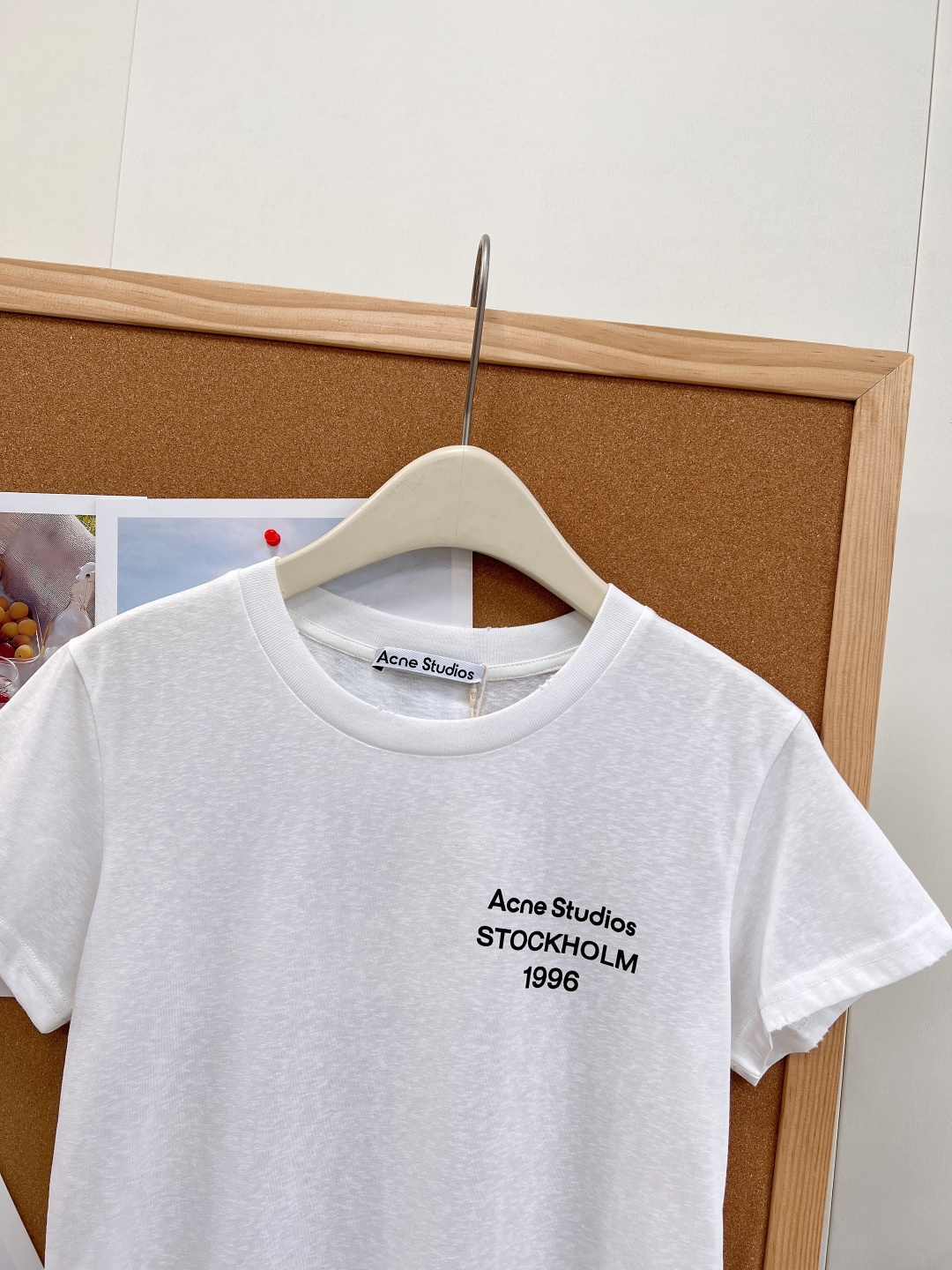 🆕Acne Studios 新款1996复古磨边修身短T，黑白经典双色，北欧极简风天花板基础短袖，细节直