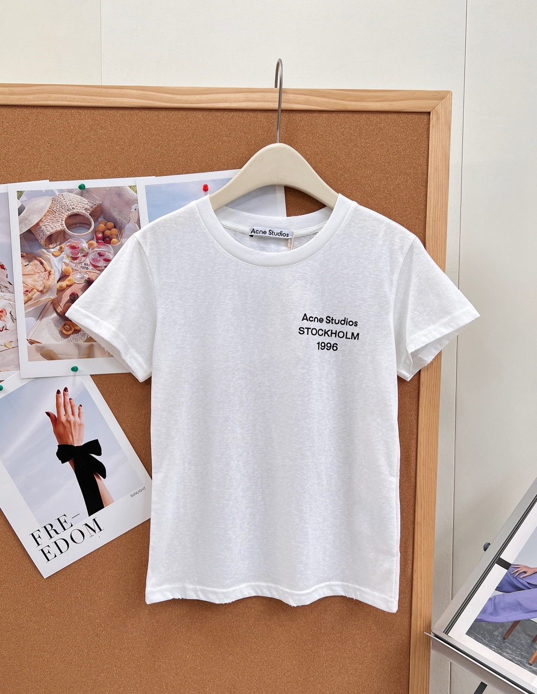 🆕Acne Studios 新款1996复古磨边修身短T，黑白经典双色，北欧极简风天花板基础短袖，细节直