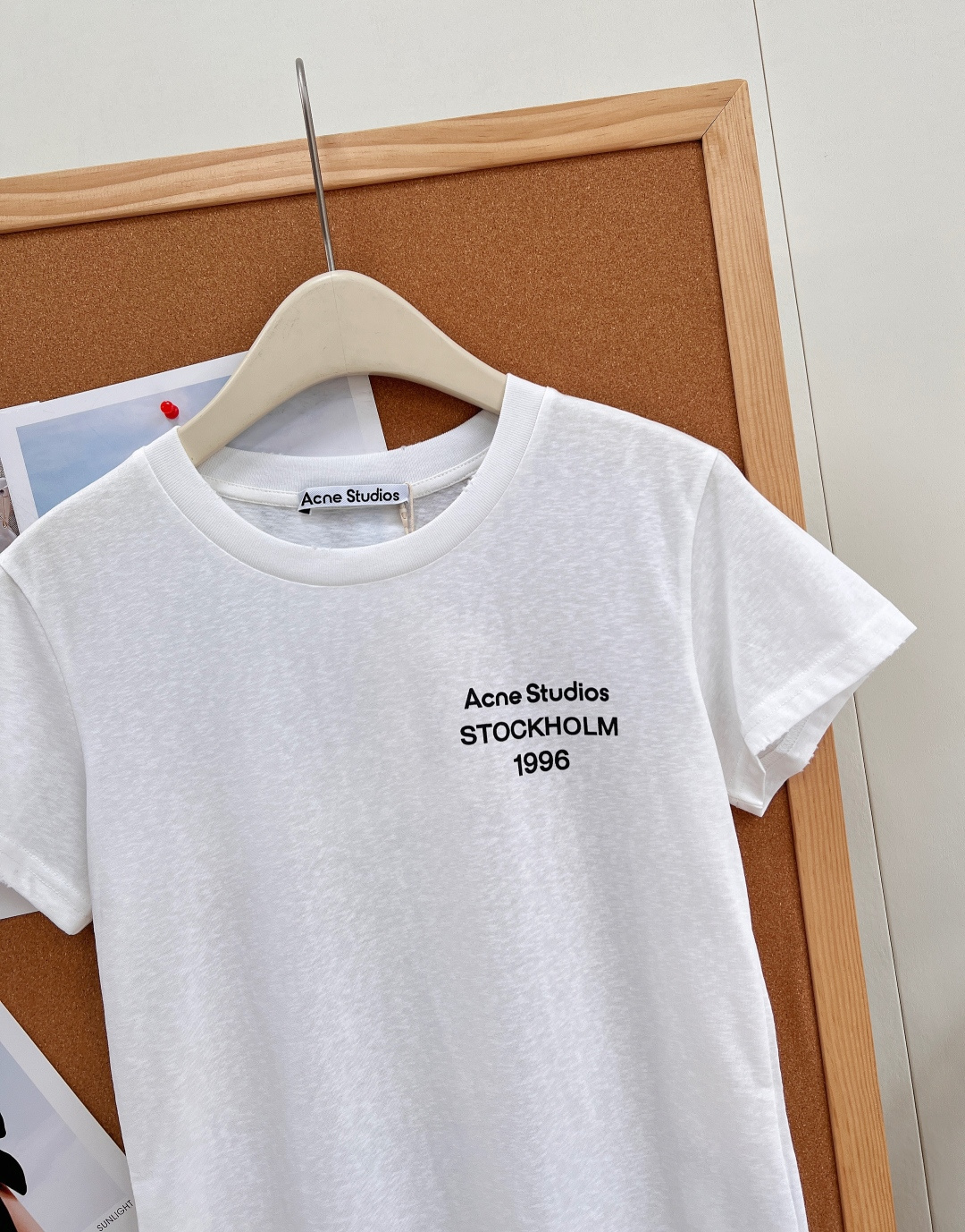 🆕Acne Studios 新款1996复古磨边修身短T，黑白经典双色，北欧极简风天花板基础短袖，细节直