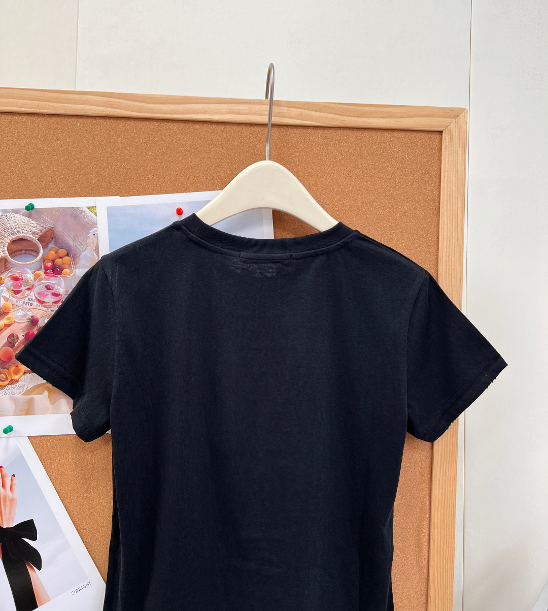 🆕Acne Studios 新款1996复古磨边修身短T，黑白经典双色，北欧极简风天花板基础短袖，细节直