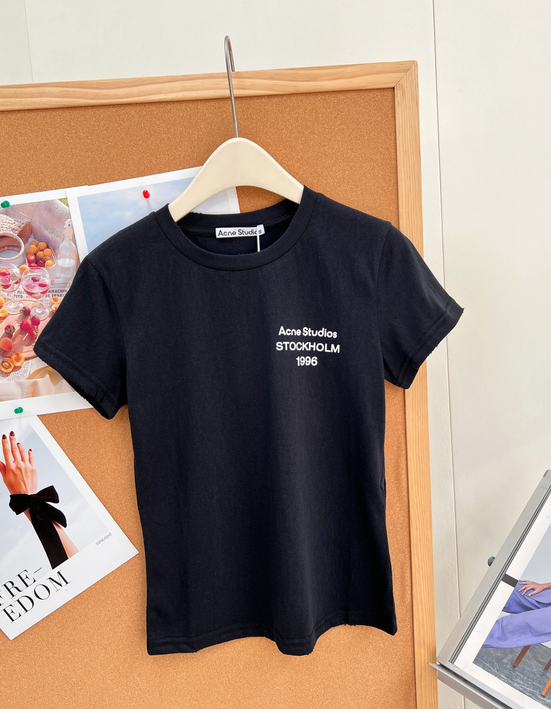 🆕Acne Studios 新款1996复古磨边修身短T，黑白经典双色，北欧极简风天花板基础短袖，细节直