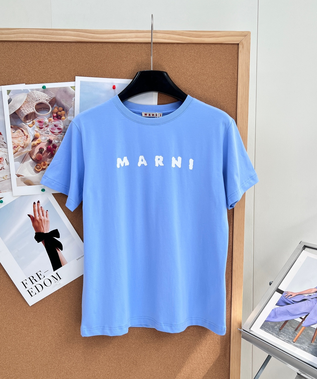 🆕26春夏MARNI经典字母短袖T恤✨辨识度拉满的斑驳做旧LOGO印花，随性又有艺术氛围感甄选高支精梳棉