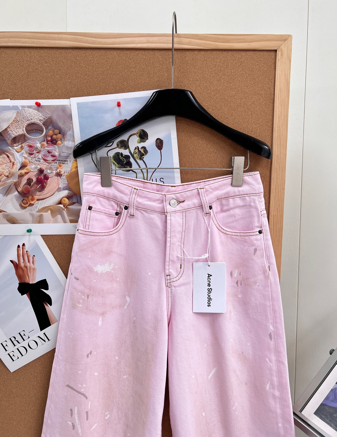 🆕Acne Studios 2026春夏限定粉色泼墨脏脏七分牛仔中裤上新甜酷粉调牛仔碰撞随性泼墨做旧肌理