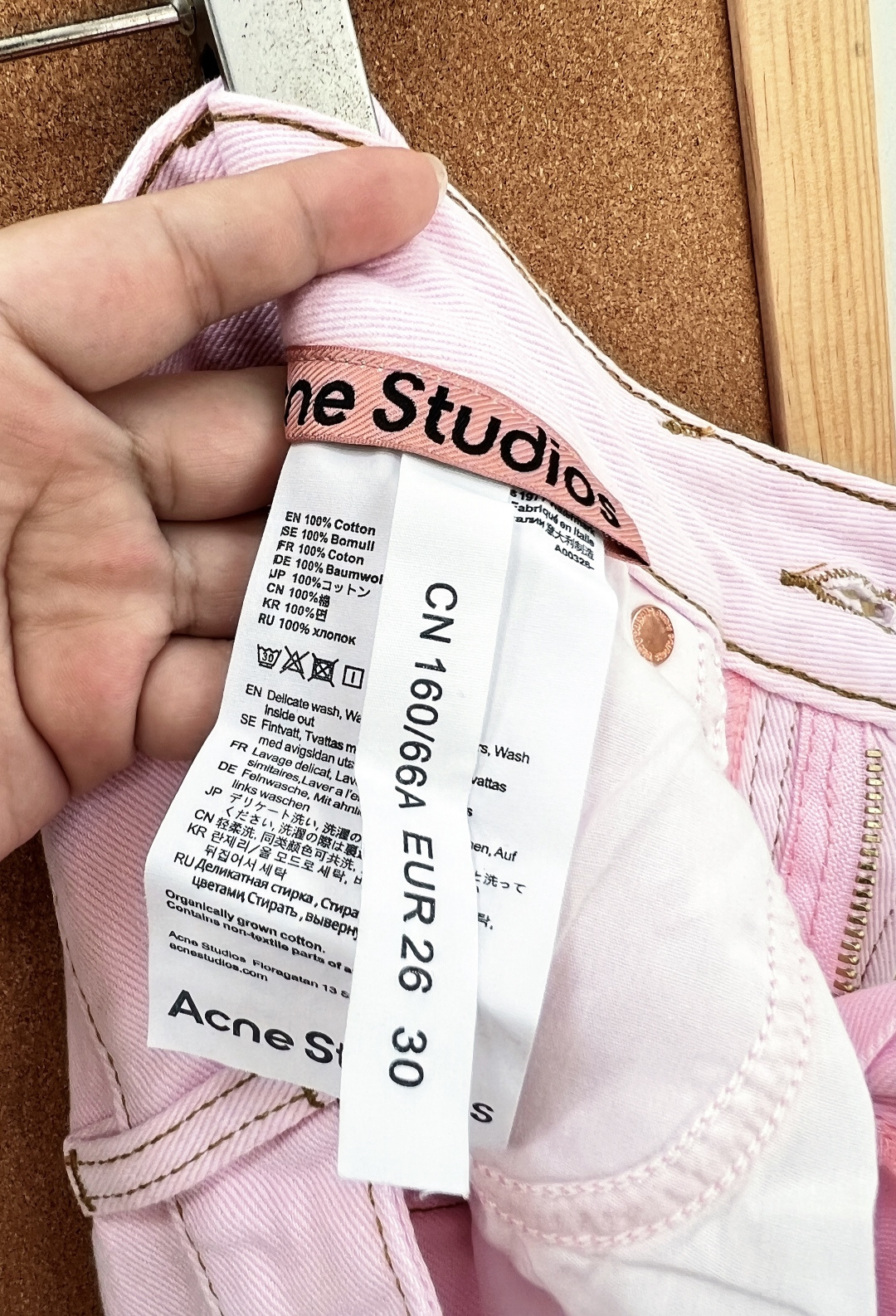 🆕Acne Studios 2026春夏限定粉色泼墨脏脏阔腿长裤甜系粉调牛仔融合随性泼墨做旧工艺，复古废