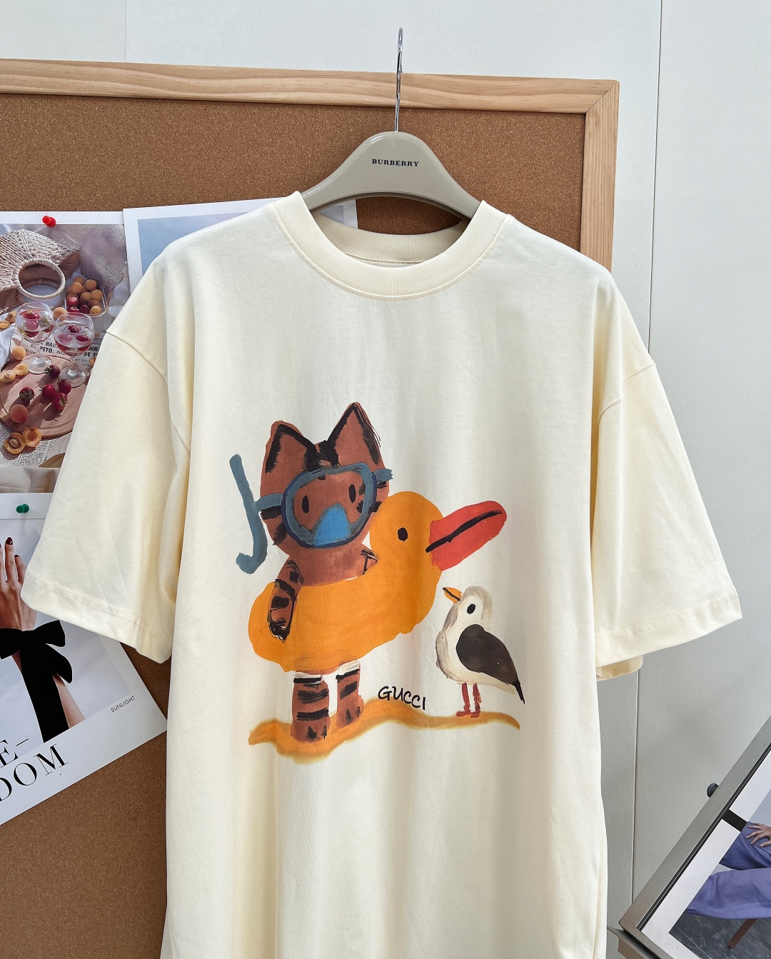 🆕 GUCCI 猫咪🐈卡通印花短袖T恤玩味经典，释放个性以GUCCI标志性的双G字母为灵感，融入可爱童趣