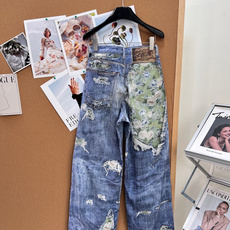 🆕AcneStudios3D打印白玫瑰油画长裤,经典的牛仔腰头,搭配纽扣 + 拉链闭合,保留了牛仔裤的基 🆕AcneStudios3D打印白玫瑰油画长裤,经典的牛仔腰头,搭配纽扣 + 拉链闭合,保留了牛仔裤的基