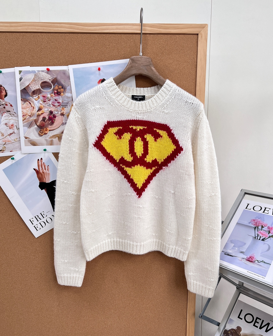 🆕Chanel26A超人系列 Jennie同款毛衣，Coco女孩本命童趣针织重磅上线✨标志性超人盾牌撞色