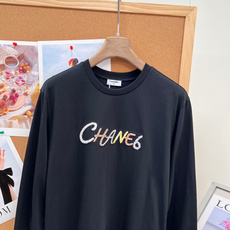 🆕CHANEL小香2026春夏彩色珍珠刺绣长袖T恤,甄选高支软糯棉质面料,触感细腻亲肤,透气不闷汗,四季 🆕CHANEL小香2026春夏彩色珍珠刺绣长袖T恤,甄选高支软糯棉质面料,触感细腻亲肤,透气不闷汗,四季