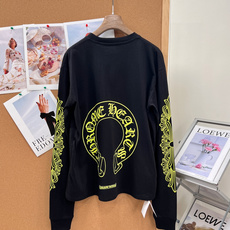 🆕 CHROME HEARTS 克罗心梵文马蹄麒麟臂长袖T恤颠覆经典,暗黑美学再升级!以标志性十字马蹄元 🆕 CHROME HEARTS 克罗心梵文马蹄麒麟臂长袖T恤颠覆经典,暗黑美学再升级!以标志性十字马蹄元