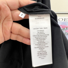 🆕DIOR26春夏五星做旧印花长袖T恤,复古标志性印花,胸前弧形环绕品牌字母+中心做旧磨白五角星印花,水 🆕DIOR26春夏五星做旧印花长袖T恤,复古标志性印花,胸前弧形环绕品牌字母+中心做旧磨白五角星印花,水